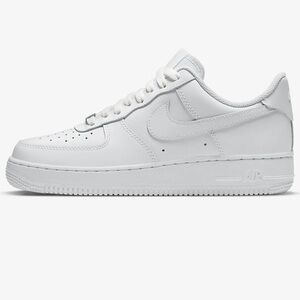 Nike Air Force 1 - women’s 5.5